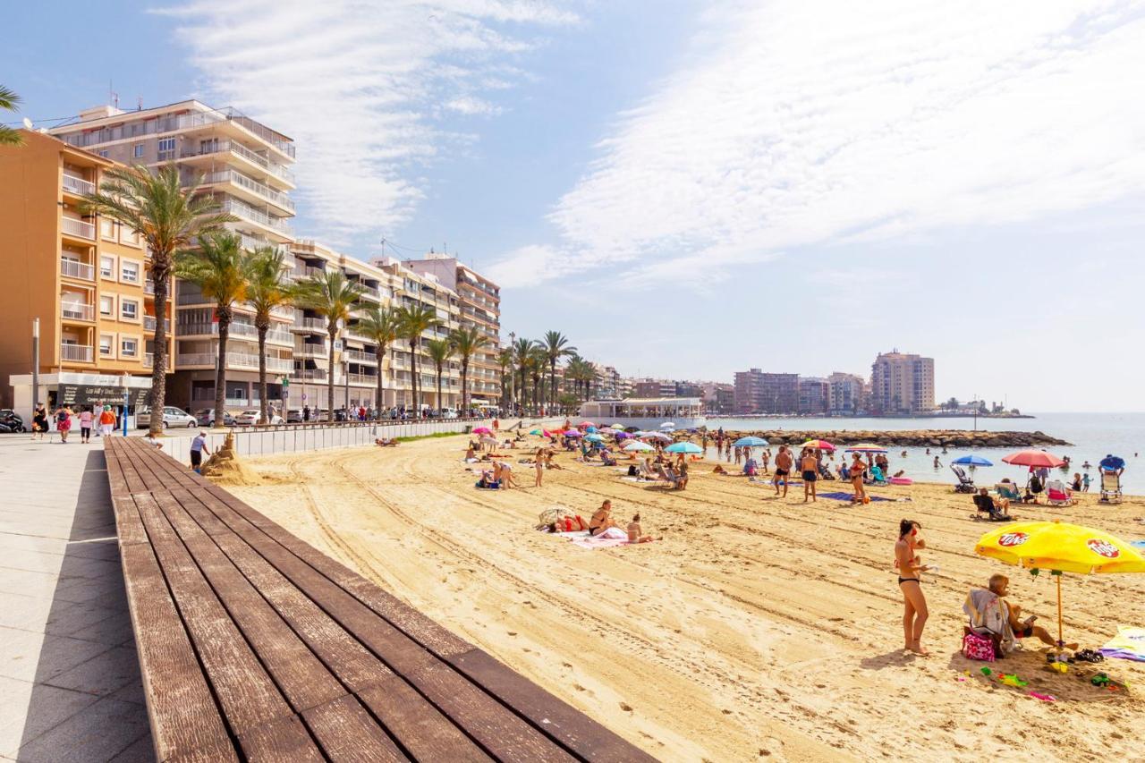 Apartamento Pink Maritimo Torrevieja Exterior foto